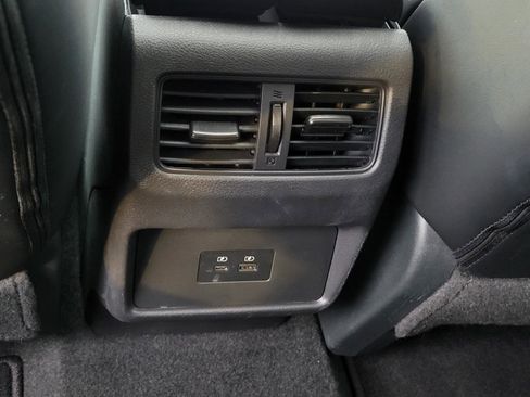 Used 2023 Nissan Rogue SV w/ SV Premium B Package image 25