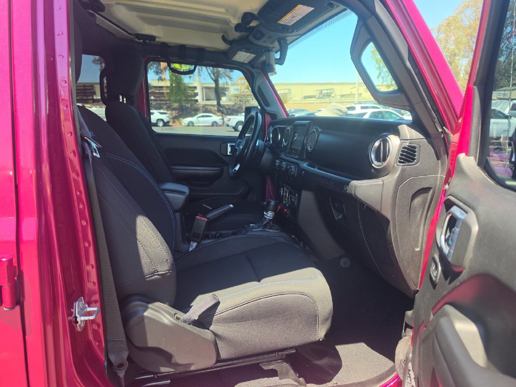 Used 2021 Jeep Wrangler Unlimited Rubicon 4xe AWD/4WD image 5