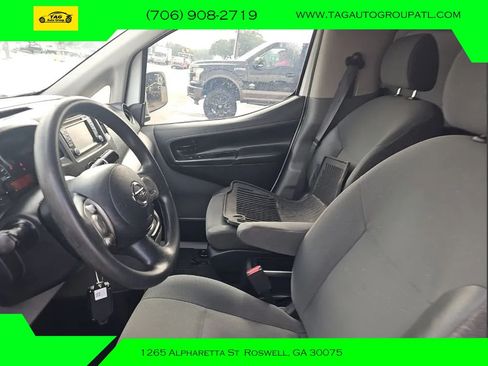 Used 2017 Nissan NV200 SV w/ Technology Package FWD image 3