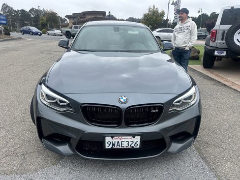 Used 2017 BMW M2 RWD image 2