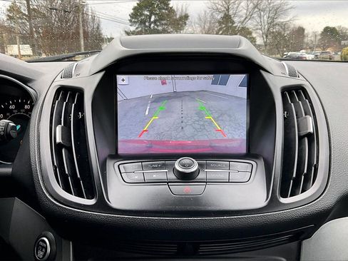 Used 2019 Ford Escape SE image 13