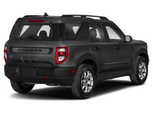 Used 2022 Ford Bronco Sport image 2