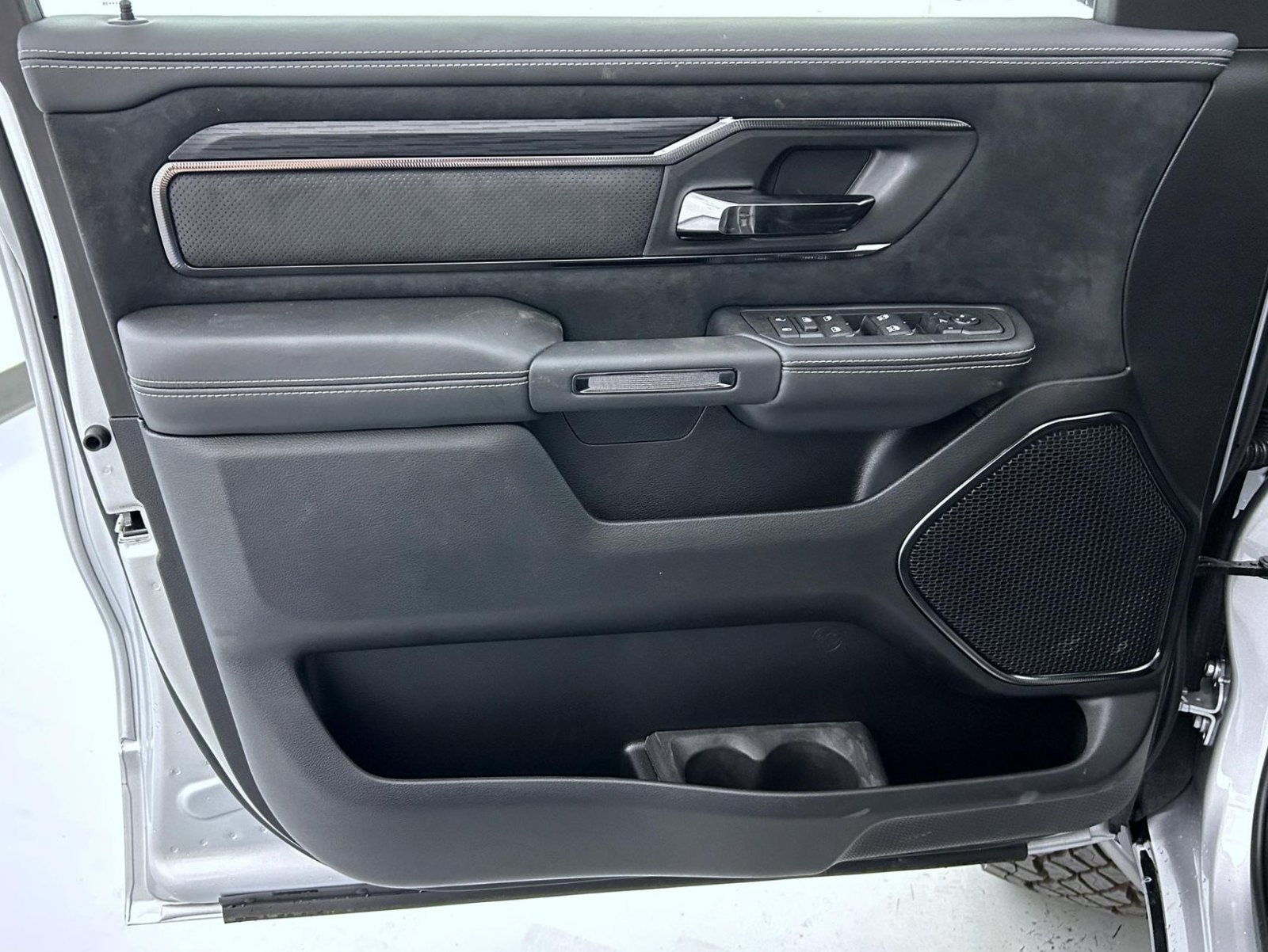 New 2026 RAM 1500 RHO AWD/4WD image 9