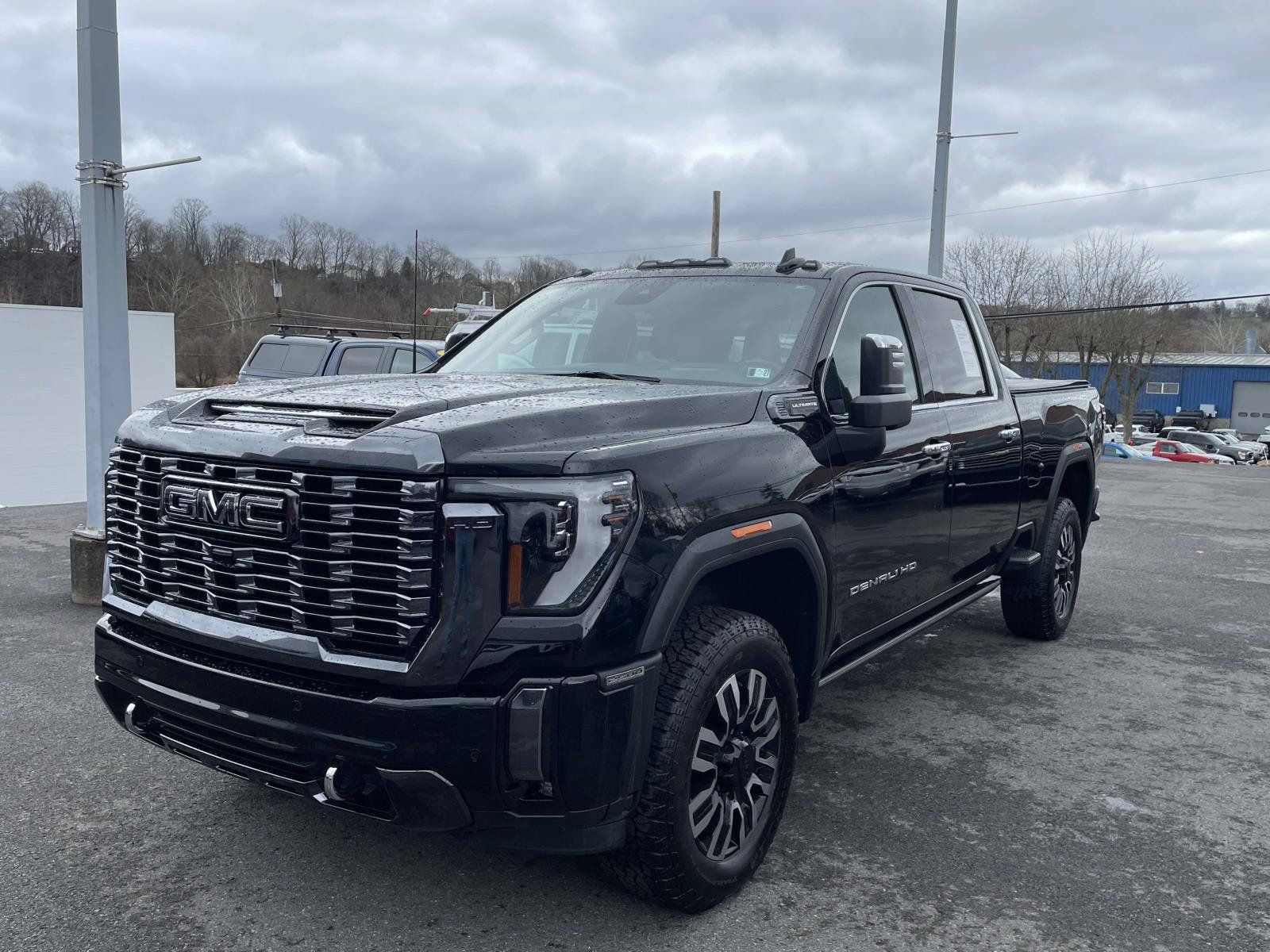 Certified 2024 GMC Sierra 2500 Denali Ultimate AWD/4WD image 7
