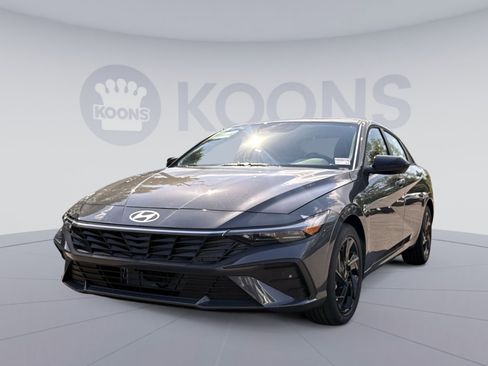 New 2026 Hyundai Elantra Sport FWD image 1
