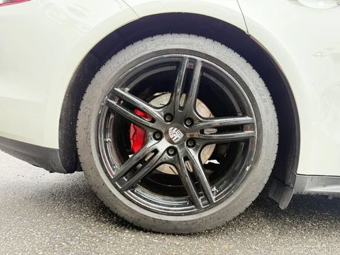 Used 2018 Porsche Panamera 4S w/ Premium Package AWD/4WD image 34