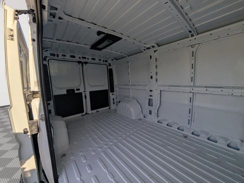 New 2025 RAM ProMaster 1500 w/ Premium Convenience Group FWD image 9