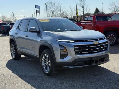 Used 2026 Chevrolet Equinox LT w/ Convenience Package II AWD/4WD image 4