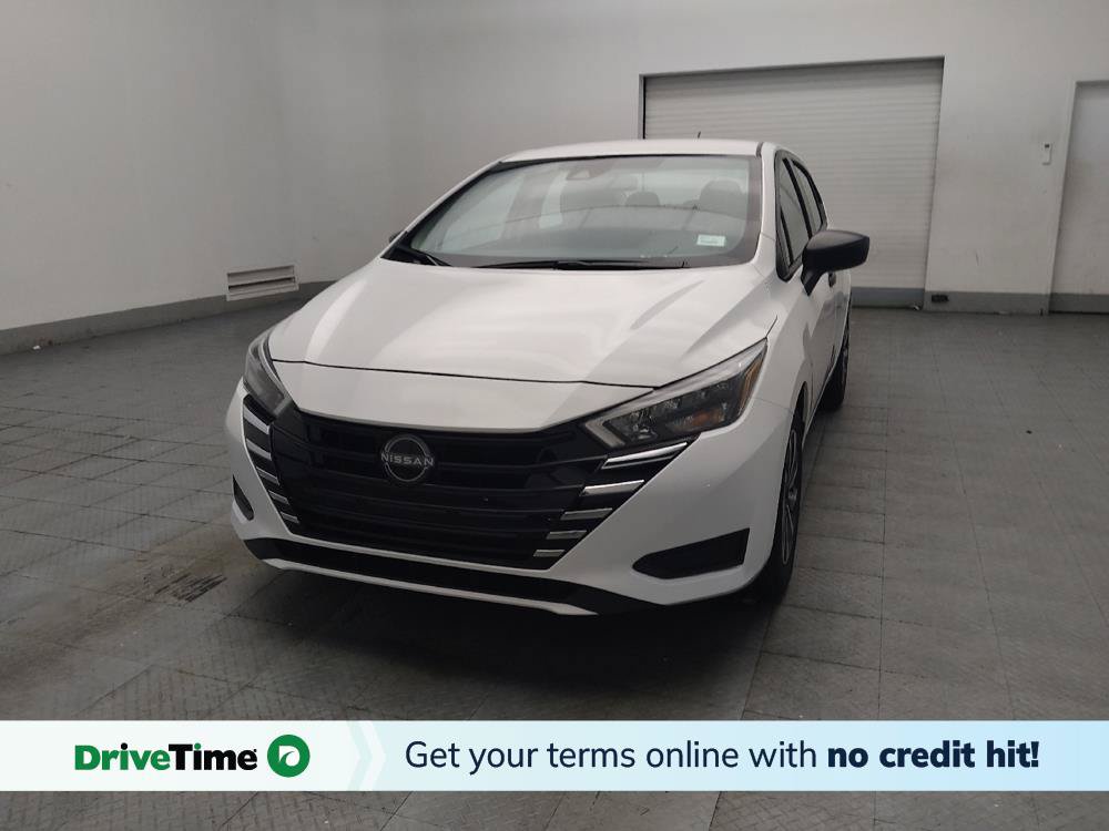 Used 2025 Nissan Versa S FWD image 1
