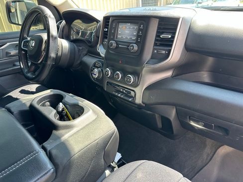 Used 2019 RAM 1500 Big Horn AWD/4WD image 17