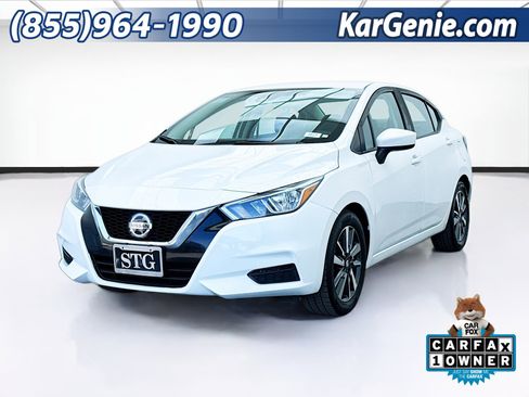 Used 2022 Nissan Versa SV image 1