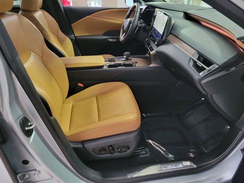 Certified 2025 Lexus RX 350 image 16