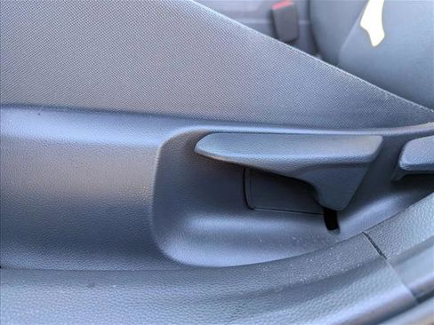 Used 2025 Toyota Prius LE image 11