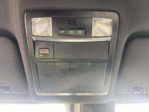 Used 2022 Toyota Tacoma TRD Sport w/ Technology Package image 17