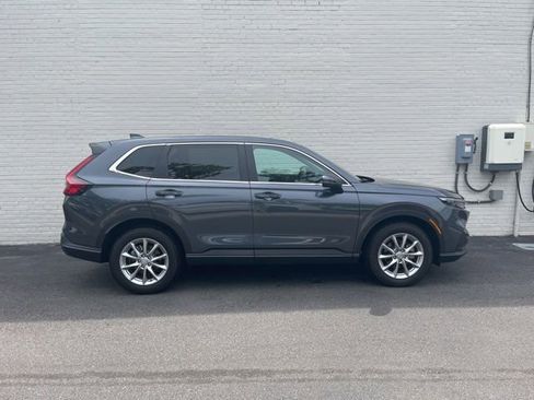 Used 2026 Honda CR-V EX image 2