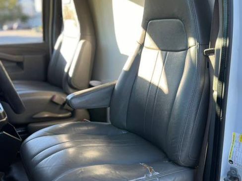 Used 2019 GMC Savana 3500 w/ Power Convenience Package RWD image 23