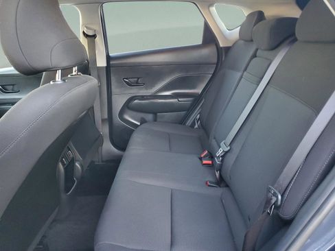 Used 2025 Hyundai Kona SEL image 11