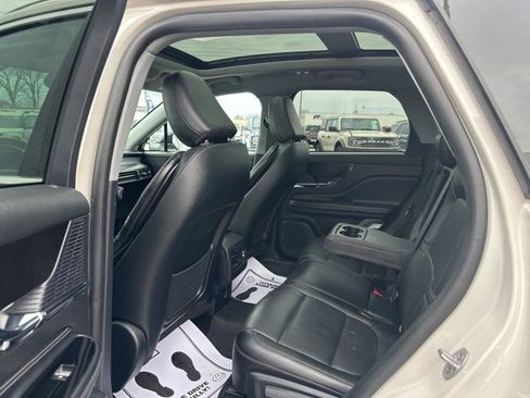 Used 2021 Lincoln Corsair AWD w/ Premium Package image 26