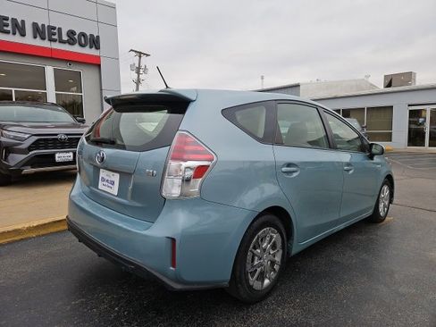 Used 2015 Toyota Prius V Five image 13