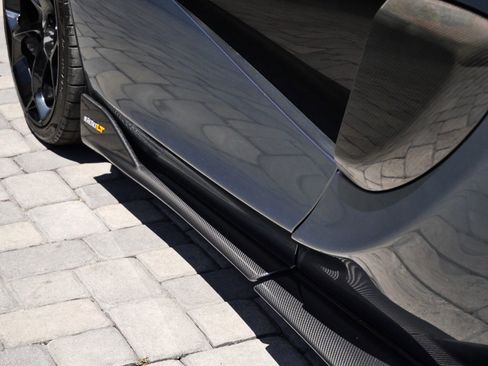 Used 2019 McLaren 600LT RWD image 21
