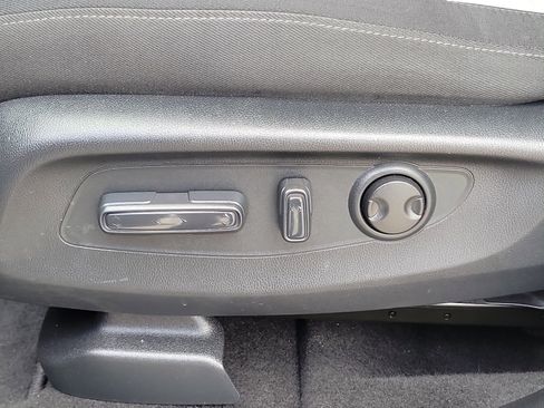 Used 2025 Honda CR-V EX image 24