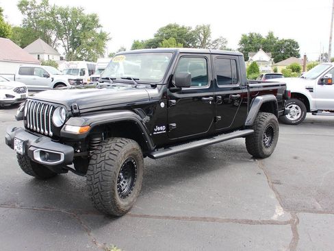 Used 2021 Jeep Gladiator Overland AWD/4WD image 1