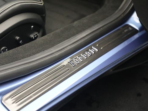 Certified 2021 Ferrari F8 Tributo RWD image 23