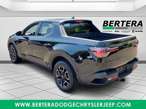 Used 2024 Hyundai Santa Cruz SEL AWD/4WD image 4