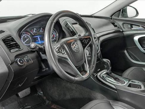 Used 2017 Buick Regal Sport Touring FWD image 20