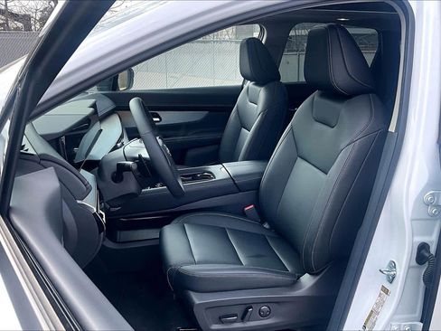 New 2025 Nissan Murano SL image 15