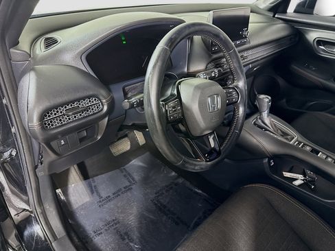 Used 2023 Honda HR-V Sport image 23