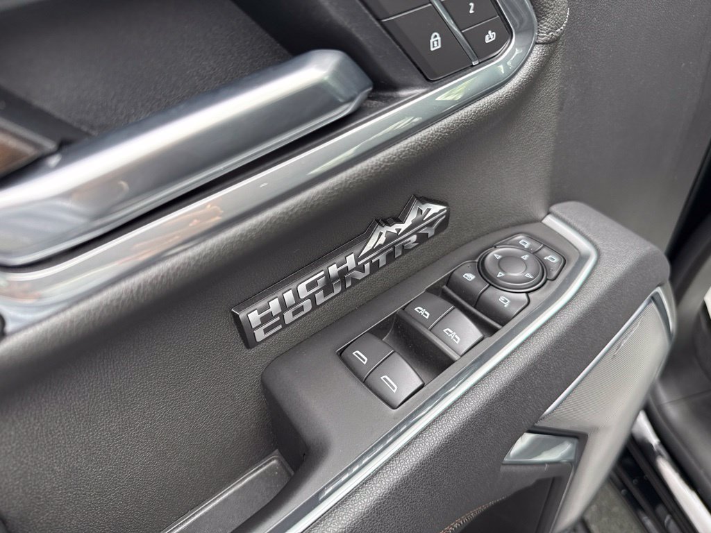 Used 2026 Chevrolet Silverado 1500 High Country w/ Midnight Edition AWD/4WD image 29