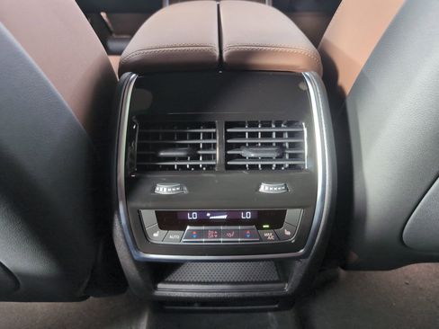 Used 2026 BMW X5 sDrive40i image 29