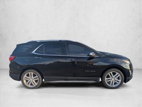 Used 2019 Chevrolet Equinox Premier image 4