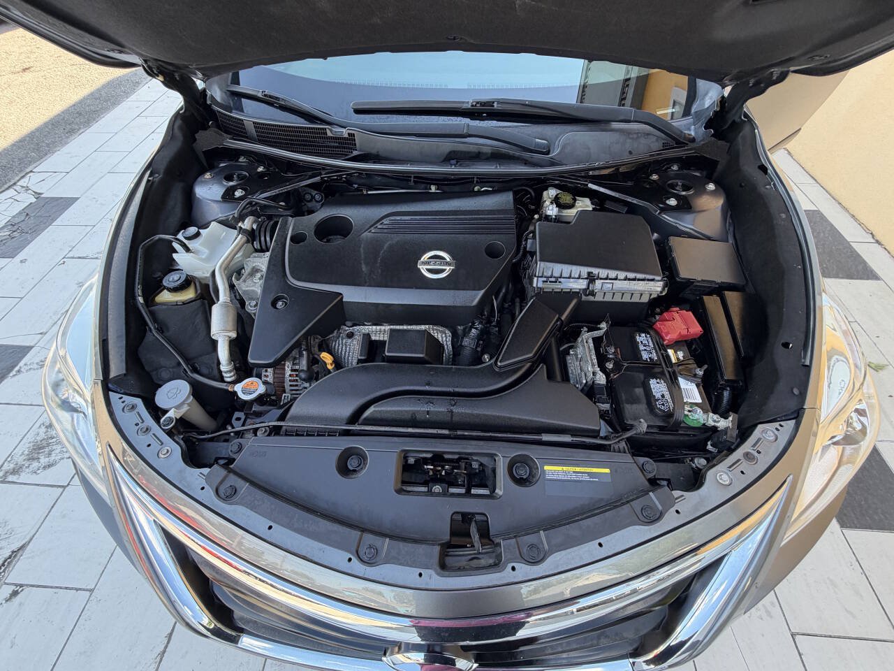 Used 2015 Nissan Altima 2.5 S w/ Sport Value Package FWD image 9