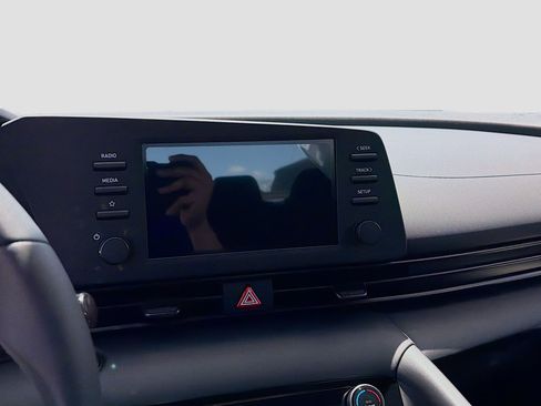 New 2026 Hyundai Elantra Sport FWD image 10