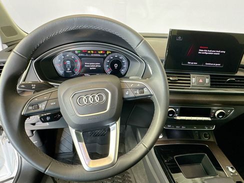 Used 2024 Audi Q5 2.0T Premium Plus w/ Premium Plus Package image 11