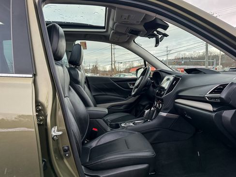 Certified 2023 Subaru Forester Limited image 9