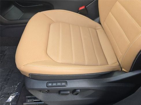 New 2026 Volkswagen Atlas Cross Sport SEL image 17