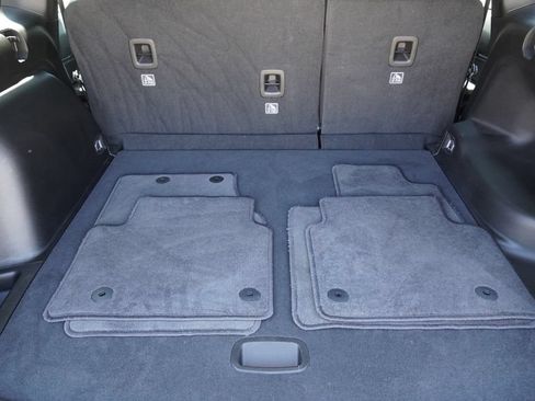 Used 2024 Jeep Grand Cherokee Altitude RWD image 10