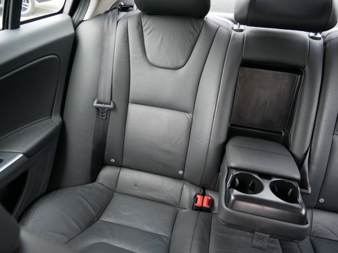Used 2013 Volvo S60 T5 FWD image 12