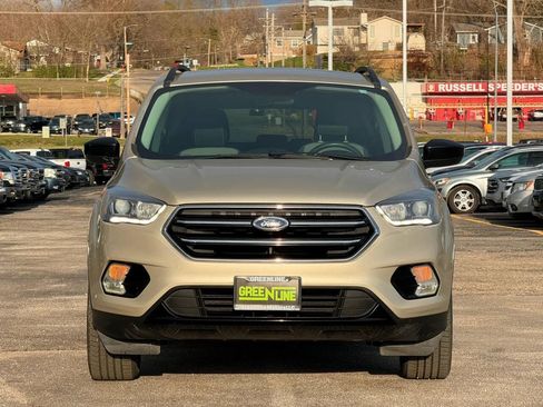 Used 2018 Ford Escape SE w/ SE Sport Appearance Package AWD/4WD image 3