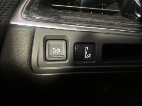 Used 2023 Cadillac XT5 Premium Luxury AWD/4WD image 13