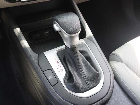 Used 2022 Kia Forte LXS w/ LXS Technology Package FWD image 48