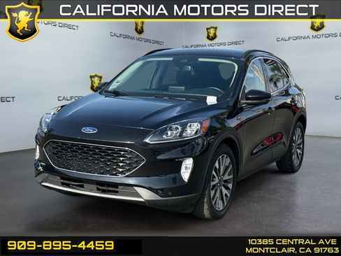 Used 2020 Ford Escape Titanium image 1