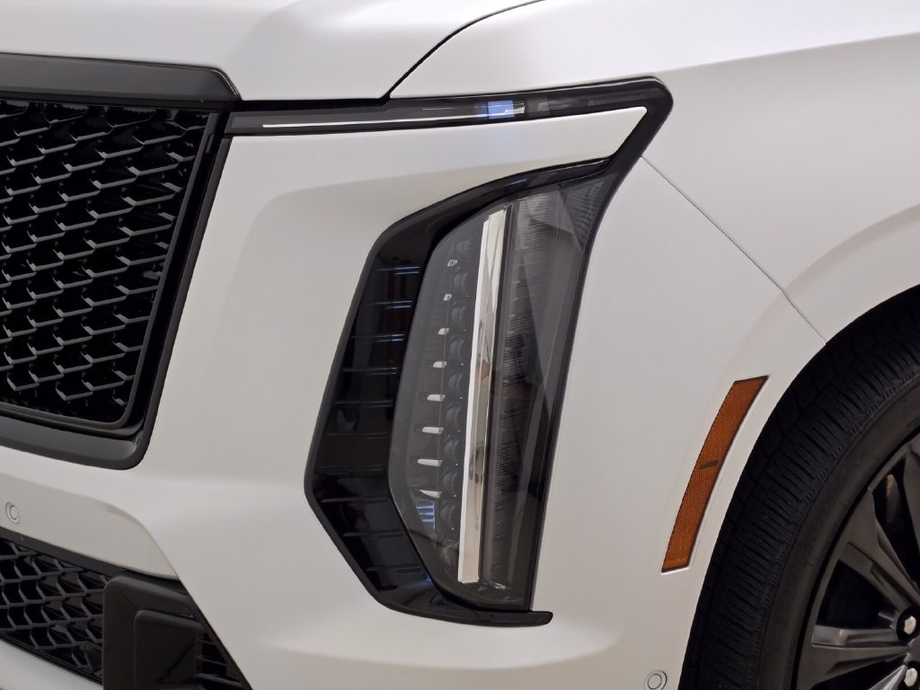 Used 2025 Cadillac Escalade V AWD/4WD image 5