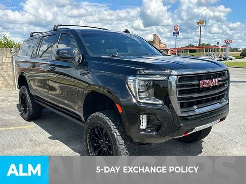 Used 2024 GMC Yukon XL AT4 w/ AT4 Premium Package AWD/4WD image 3