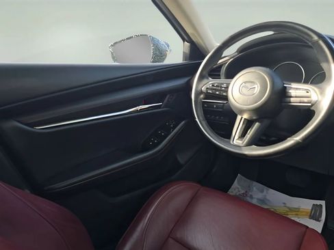 Used 2024 MAZDA MAZDA3 s image 17