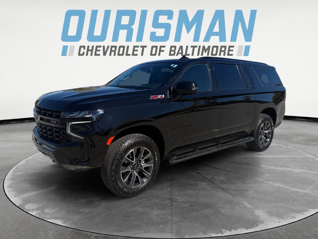 Used 2024 Chevrolet Suburban Z71 w/ Luxury Package AWD/4WD image 2