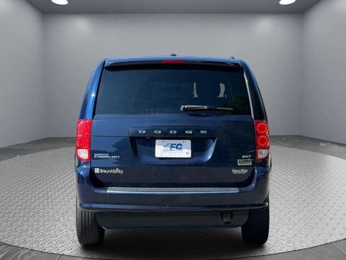 Used 2015 Dodge Grand Caravan SXT FWD image 5